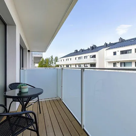 Jasny Z Sypialnia I Balkonem By Renters *